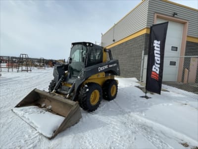 2019 John Deere 330G