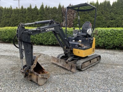 2019 John Deere 17G