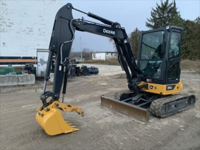 2022 John Deere 35G
