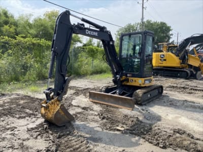 2018 John Deere 35G