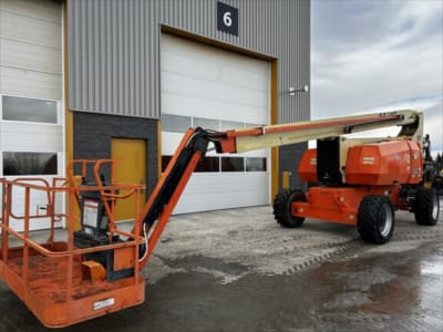 2014 JLG 800AJ