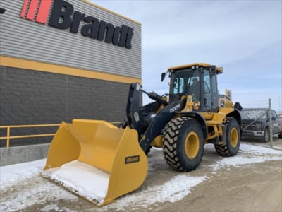 2024 John Deere 544 P