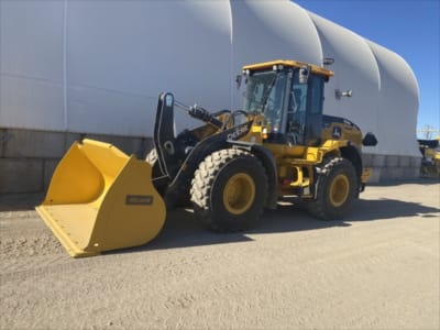 2024 John Deere 544 P