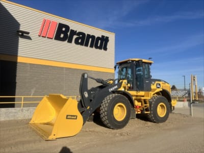 2024 John Deere 544 P