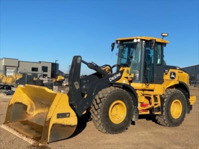 2024 John Deere 544 P