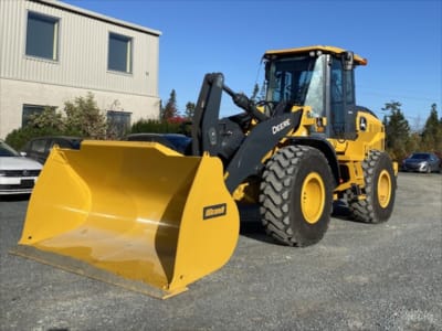 2023 John Deere 544 P