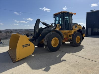 2023 John Deere 544 P