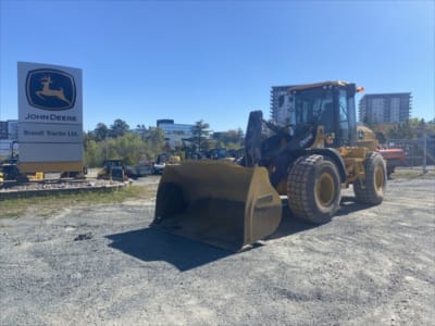 2023 John Deere 544 P