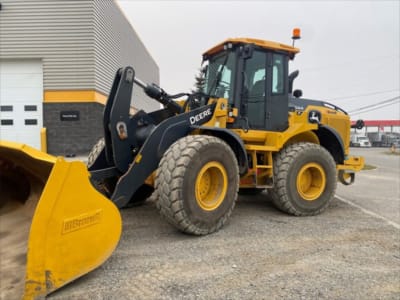 2022 John Deere 544 P