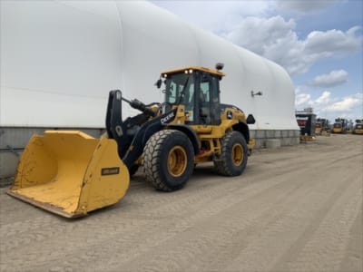 2022 John Deere 544 P