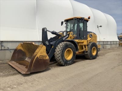 2019 John Deere 544L