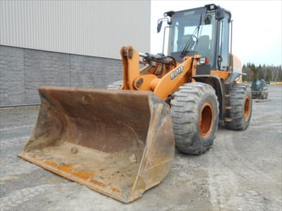 2015 Case 621FLC