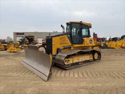 2022 John Deere 750L