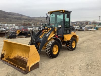 2019 John Deere 244K-II