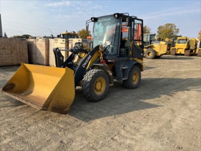 2023 John Deere 244L