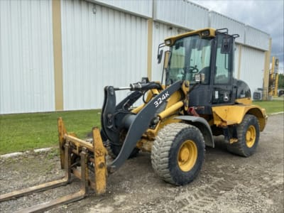 2015 John Deere 324K