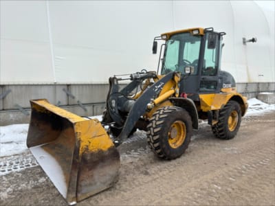 2017 John Deere 324K