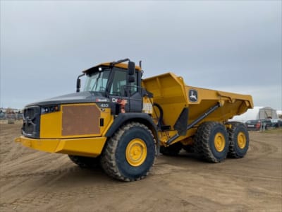 2023 John Deere 410 P