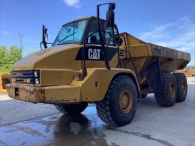 2010 Caterpillar 725