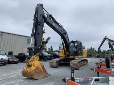 2023 John Deere 210 P