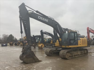 2021 John Deere 210G LC
