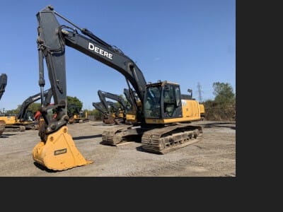 2012 John Deere 210G LC