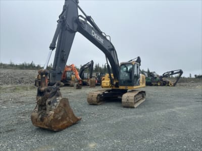 2012 John Deere 210G LC