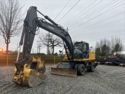 2018 John Deere 230G W