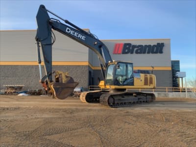 2015 John Deere 250G LC