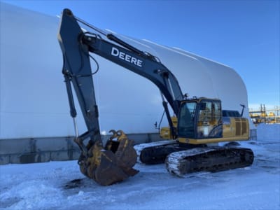 2017 John Deere 250G LC
