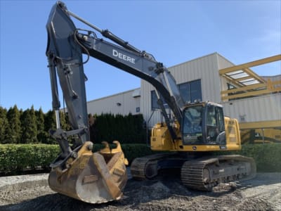 2021 John Deere 345G LC