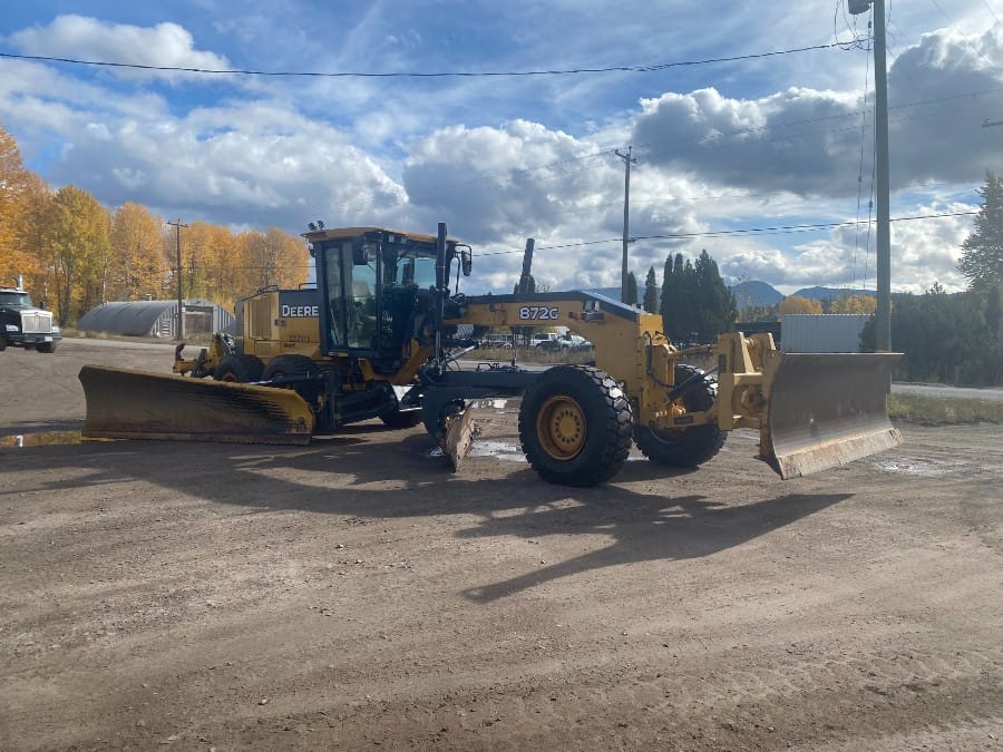 2017 872G John Deere Grader