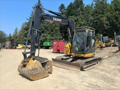 2016 John Deere 75G