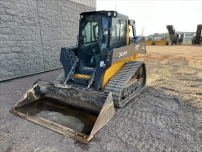 2023 John Deere 325G