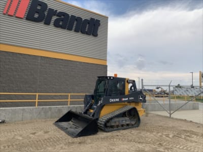 2023 John Deere 325G