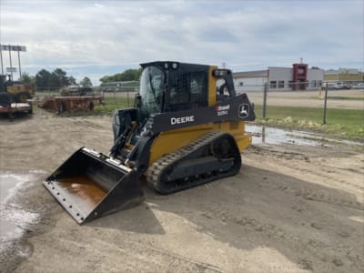 2023 John Deere 325G