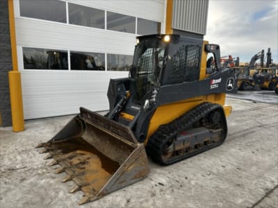 2022 John Deere 325G