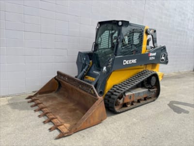 2023 John Deere 325G