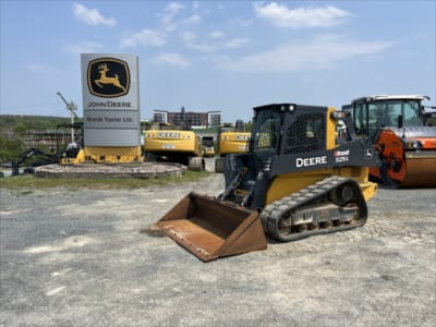 2019 John Deere 325G