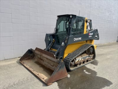 2021 John Deere 325G