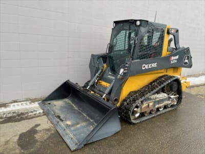 2020 John Deere 325G