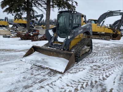 2022 John Deere 333G