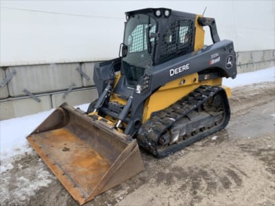 2023 John Deere 333G