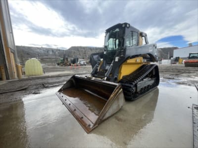 2022 John Deere 333G