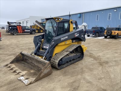 2024 John Deere 335 P