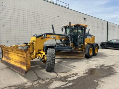 2020 John Deere 772G