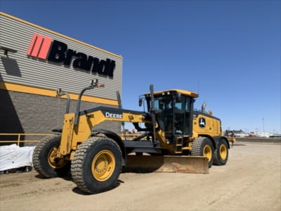 2021 John Deere 772G