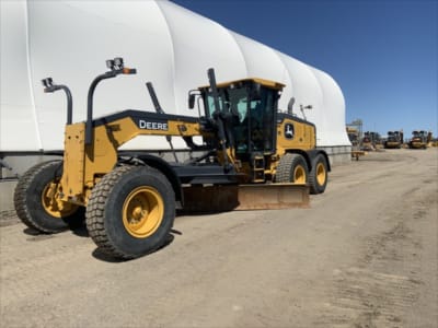 2022 John Deere 870G