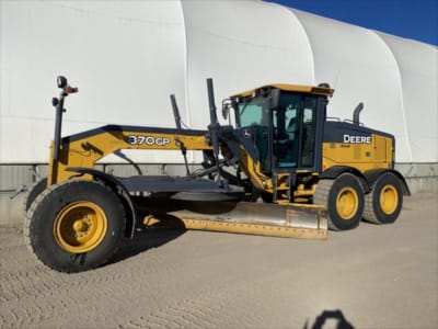2019 John Deere 870G