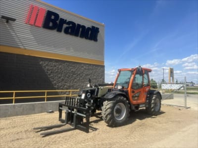 2023 JLG AG832
